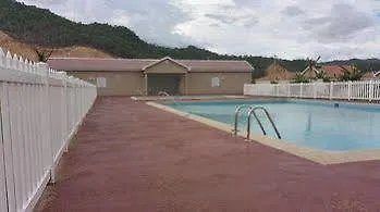 The Oasis Golf Retreat 호텔 Spanish Town