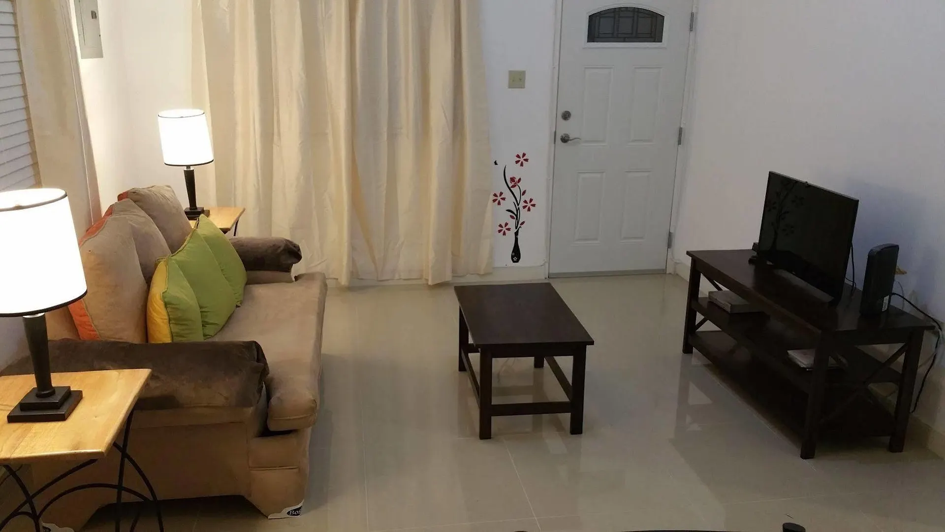 The Oasis Golf Retreat 호텔 Spanish Town